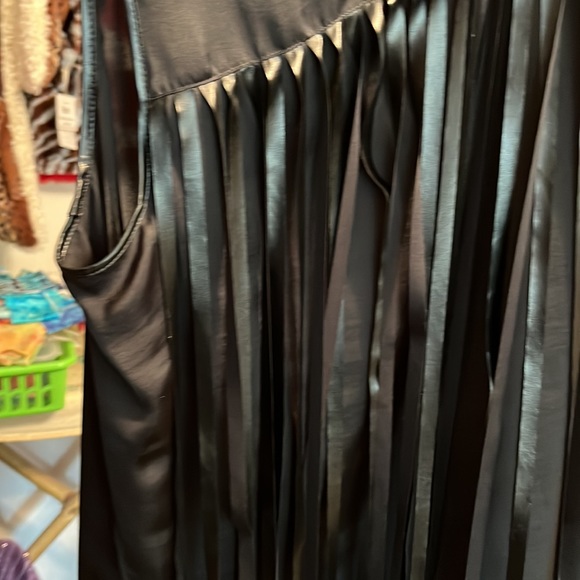 Top - Picture 6 of 8